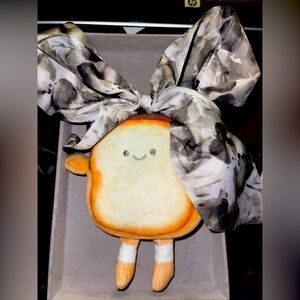 Cute Mr Toasty Zippered Coin Pouch with Gray Twilly